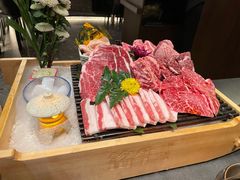 -铭牛烧肉·和牛海鲜自助(高新月牙湖店)