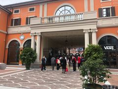 -佛罗伦萨小镇广佛名品奥特莱斯(疏港路店)