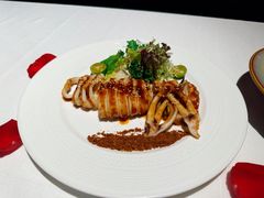 香烤整条鱿鱼-Mogul Eatery·大亨餐酒馆