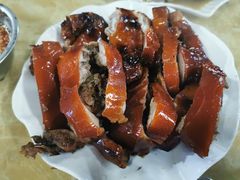 -黄记四更烤乳猪店
