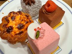 -咖啡苑自助餐厅·中国大饭店