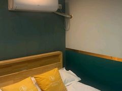 -乐嗨公寓(苏州火车站店)