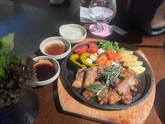-Fuzzy Bistro 浮几韩餐·茶酒馆