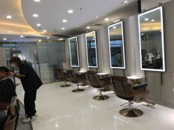 点击看大图 -八佰伴8008星级形象店