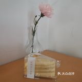 比如昨天就是豆皮、榴莲千层和土豆烧豆角