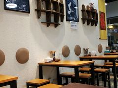 大堂-门框胡同百年卤煮(鸟巢店)