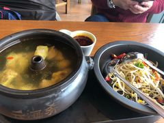 -云海肴·汽锅鸡·云南菜(天山百盛优客店)