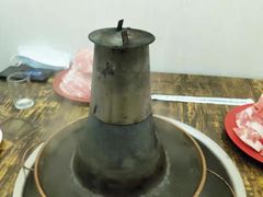 -洞庭洲·防空洞火锅·烧烤·铜锅涮肉(新百广场店)