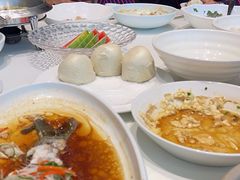 -梅花香里大酒店(郁金香路店)