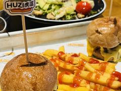 -HUZI虎滋精酿餐吧(京西大悦城店)
