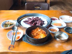 -喇喇排骨火锅·传统韩式脊骨汤(望京西园总店)