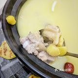 这家汤锅很纯正～适合这个季节来喝[调皮]