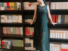 -钟书阁(松江泰晤士小镇店)