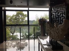 -上海怡沁园度假酒店