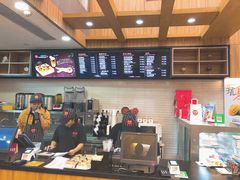-米熊蛋糕店(天虹商场西丽店)