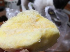 鳕鱼肉松小贝-鲍师傅糕点(西站店)