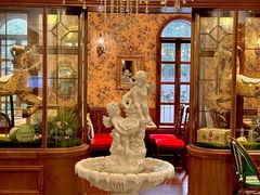 -秘密旅行Bonjour(黑金冠 江南西店)