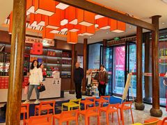-阿瓦山寨·湘菜现炒·剁椒鱼头王(咸阳总店)