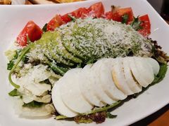 牛油果沙律-新贝乐意大利餐厅(苏州中心店)