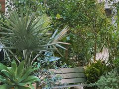 -洪小鹏生活美学馆(领SHOW天地店)