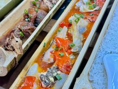 -胡须哥网红竹筒菜