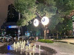 -瑞虹新天地月亮湾