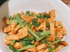 衡山香干-费大厨辣椒炒肉(万家丽一店)