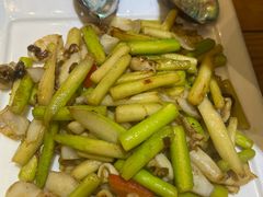 -黄泥岗·地道湖北菜(奥特莱斯店)