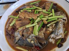 红烧杂鱼-老家黄墩饭店