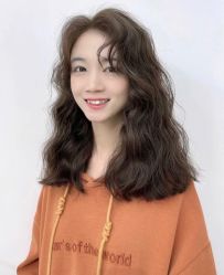 -AYO SALON