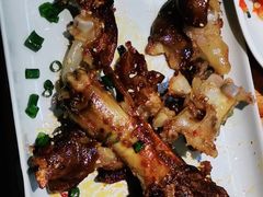 香辣猪蹄-木屋烧烤(坂田天安云谷店)