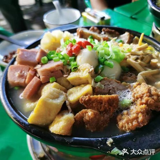 街边烧烤砂锅居(中央美域)
