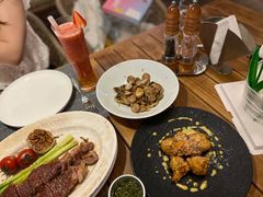 -MONICH牛排融合餐厅(和义大道购物中心店)