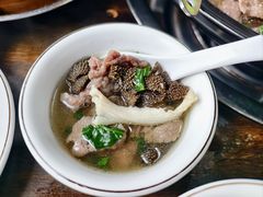 -乐山食古香跷脚牛肉