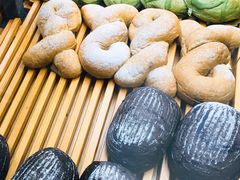 -焙丽拾光(麦凯乐直营店)