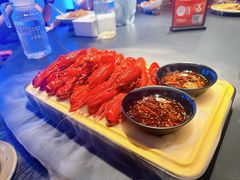 -肥肥虾庄·金牌油焖大虾(杨园滨江时代walk店)