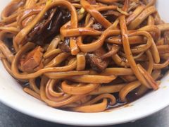 -珠宝街老左杂酱面馆