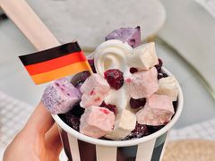 酸奶冰淇淋-JW德国冻酸奶Frozen Yogurt(龙湖成都滨江天街店)