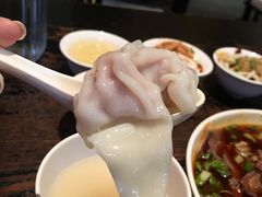 龙抄手-夫妻肺片·中华老字号·正宗川菜(春熙路店)