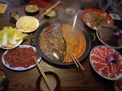 -萍姐火锅·公路夜市(武汉首店)