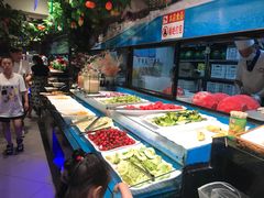 自助取餐区-聚盛源蒸汽海鲜火锅烤肉自助(巨川金海岸购物广场店)