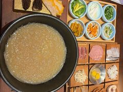-银米·云南传统过桥米线(双廊黑金冠店)