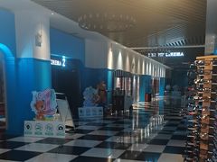 -完美世界影城(昆明翡翠湾店)