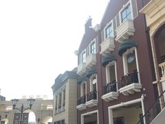 -王府井奥莱临潼小镇(临潼店)