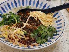 焖肉菌子米线-雲物·云南小馆(好悦天地店)