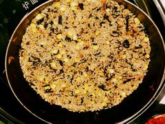 -三清洞摩西韩式年糕火锅(威高广场店)
