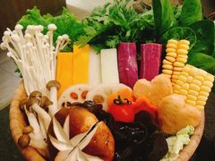 -湊湊火锅·茶憩(打浦桥日月光店)