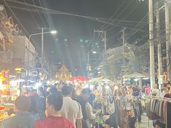 -周日夜市