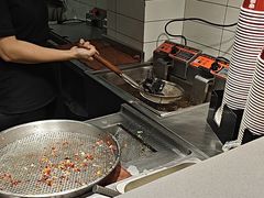 -黑色经典臭豆腐·湖南特产(太平街口店)