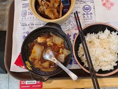 -万和春排骨砂锅米饭(新业广场店)